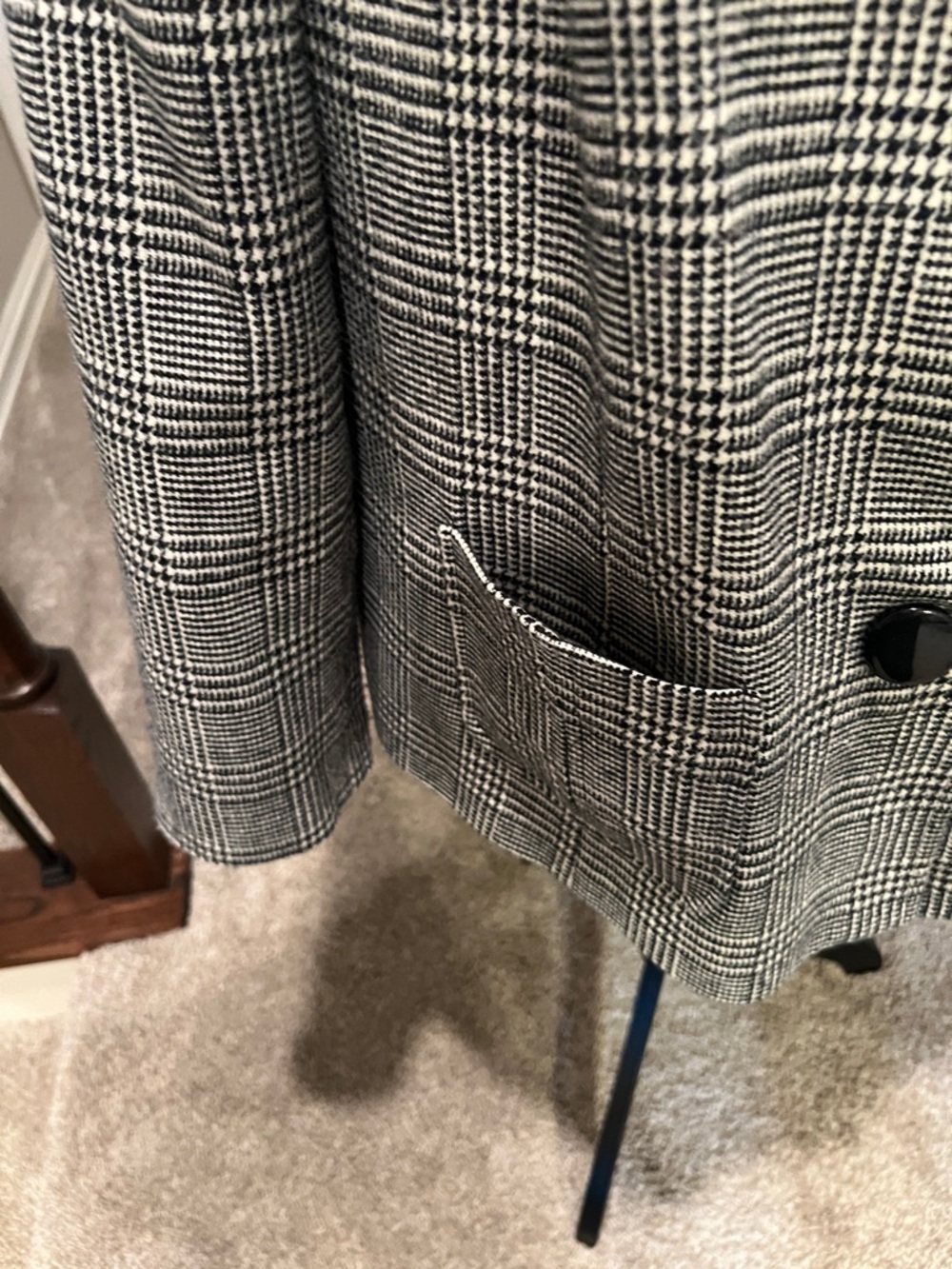 JM Collection Black and White Glen Plaid Round-Neck Blazer - Picture 4 of 10